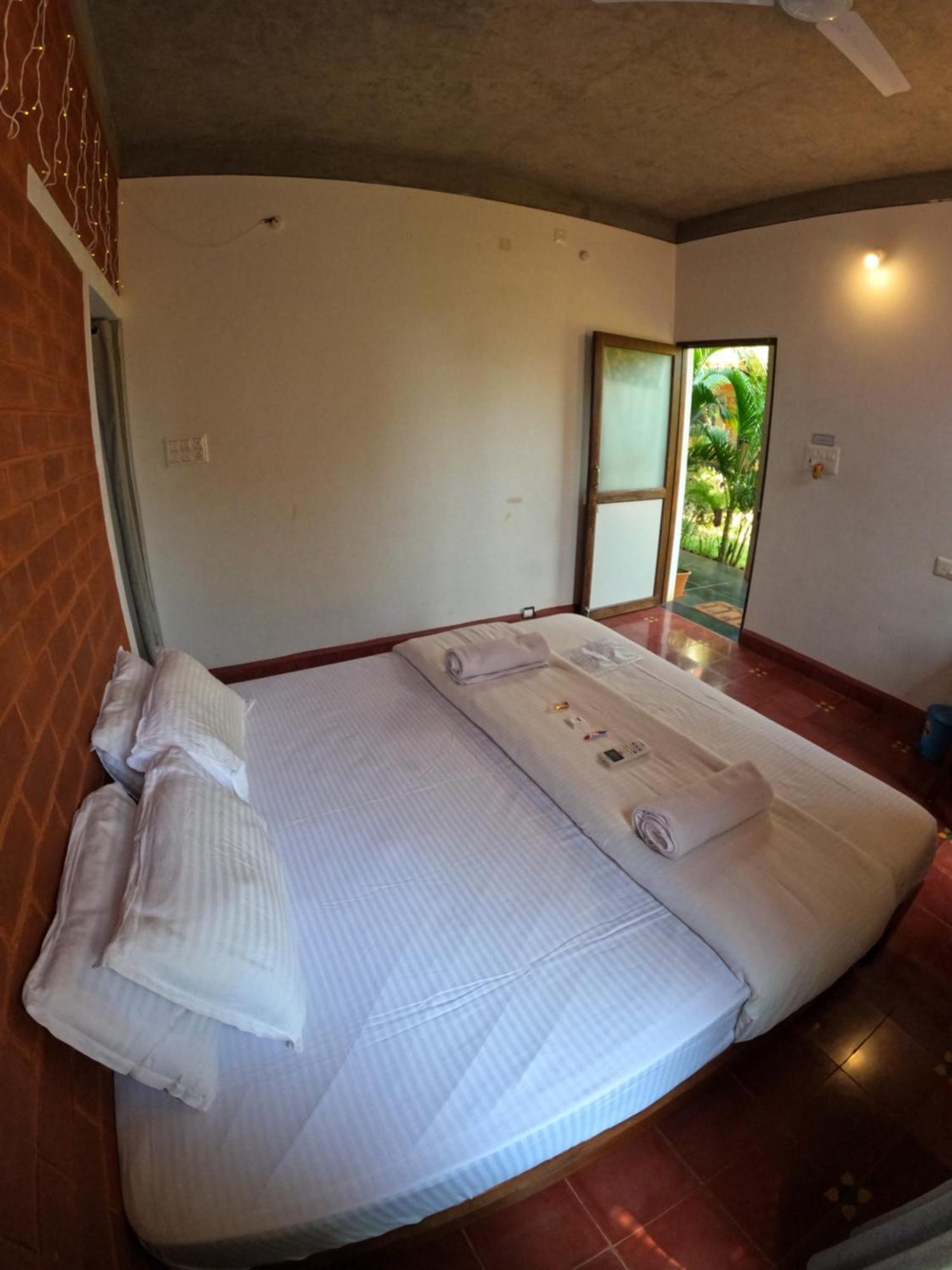 Wow Farm House ออโรวิลล์ ภายนอก รูปภาพ